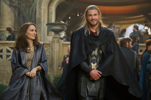 Natalie Portman Chris Hemsworth